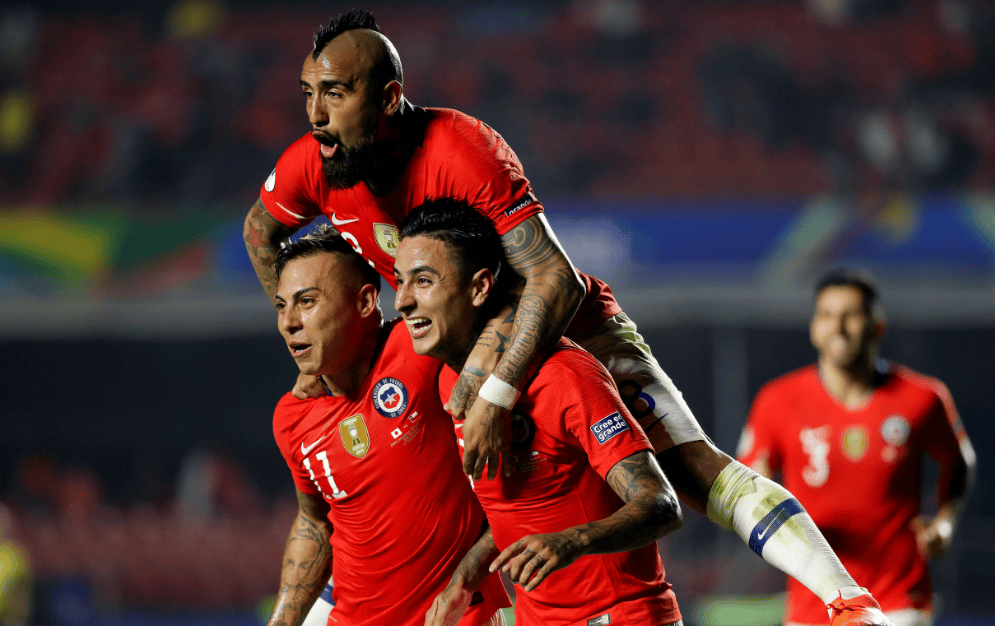 关于哥伦比亚强势美国，莱万高光表现的信息