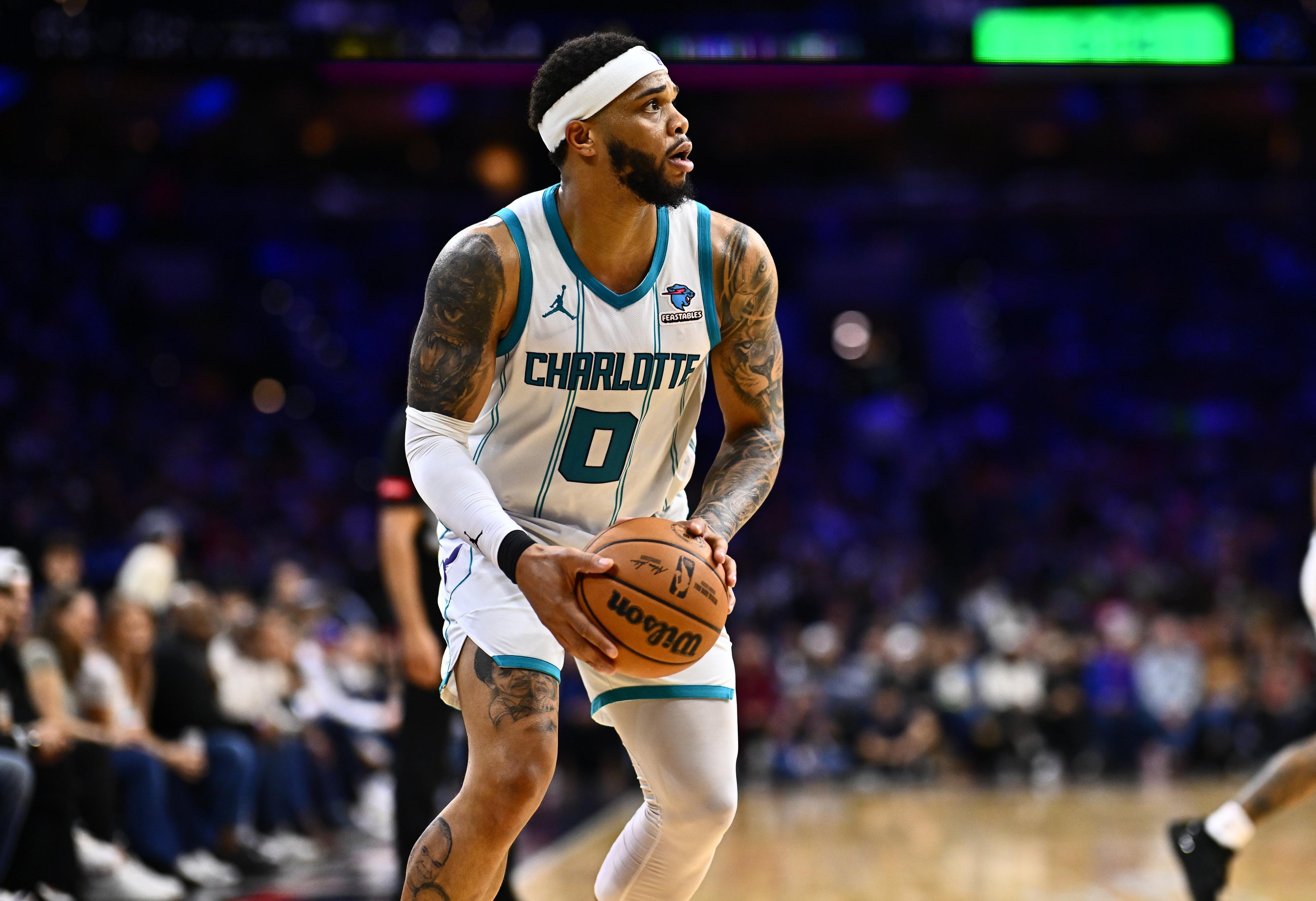 开拓者力克黄蜂，结束失利