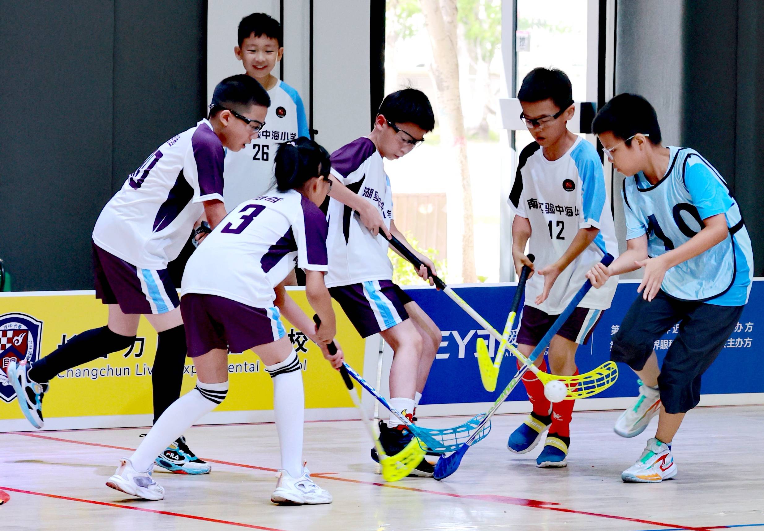 关于冰球赛后采访曝光，内幕引发热议的信息